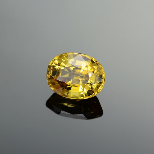 Buy Yellow Sapphire Online At the Best Price in Delhi - Gems Wisdom