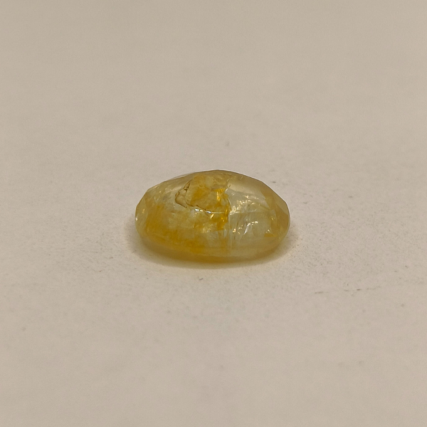 natural yellow sapphire 4.95 ct 2