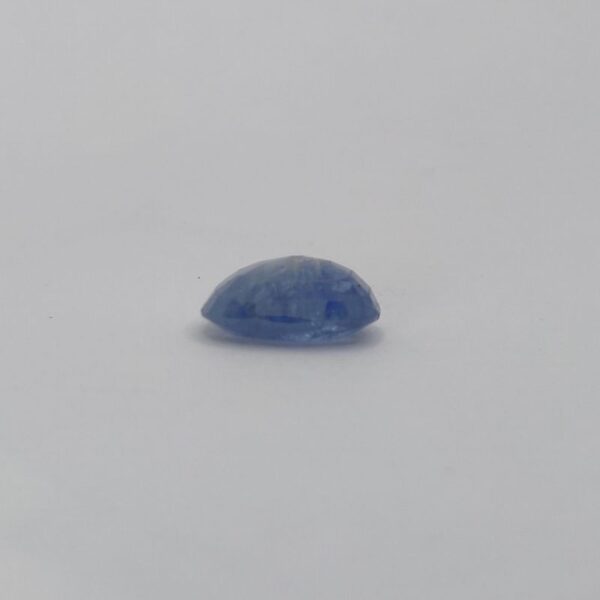 natural blue sapphire 5.76 ct 2