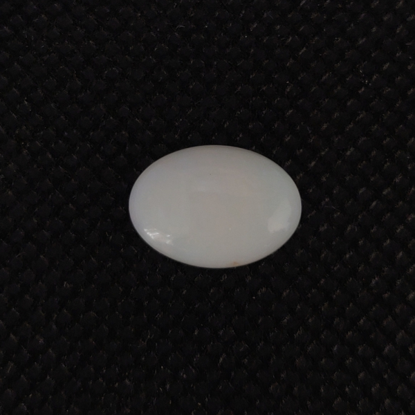 natural white opal stone 2.94 ct 2