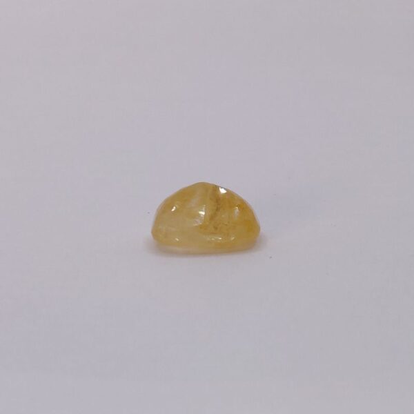yellow sapphire stone6.85 ct 2