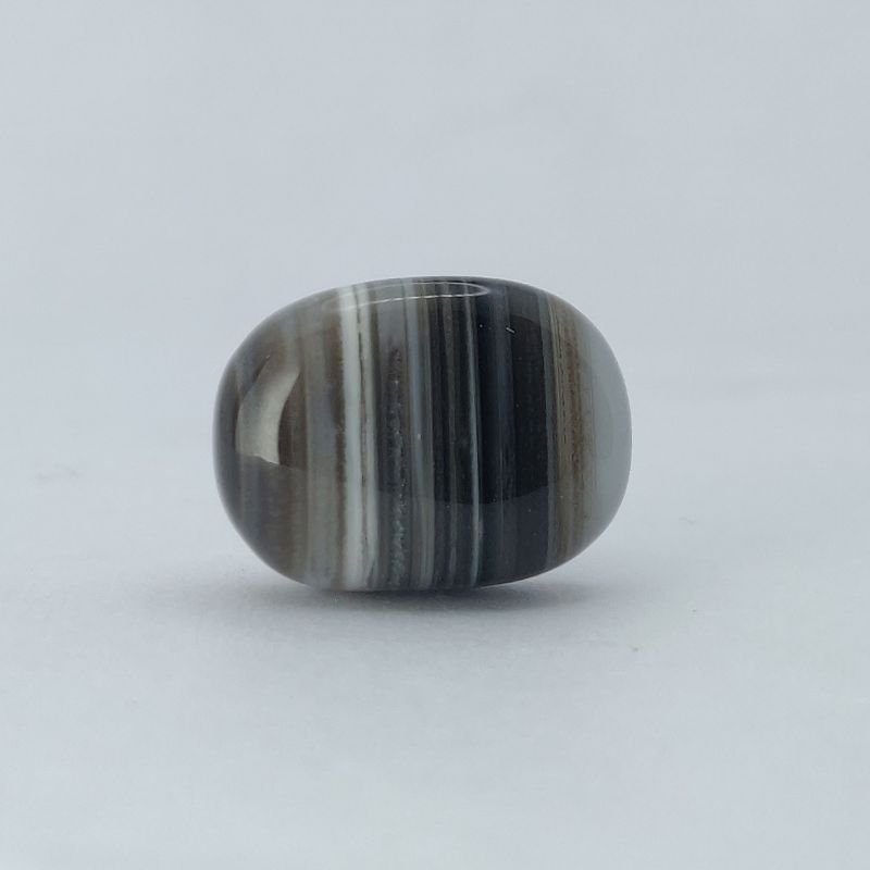 Sulemani Black Hakik (Agate) 12.78 ct (14.20 ratti) 1 Sulemani Black Hakik (Agate) 12.78 ct (14.20 ratti)